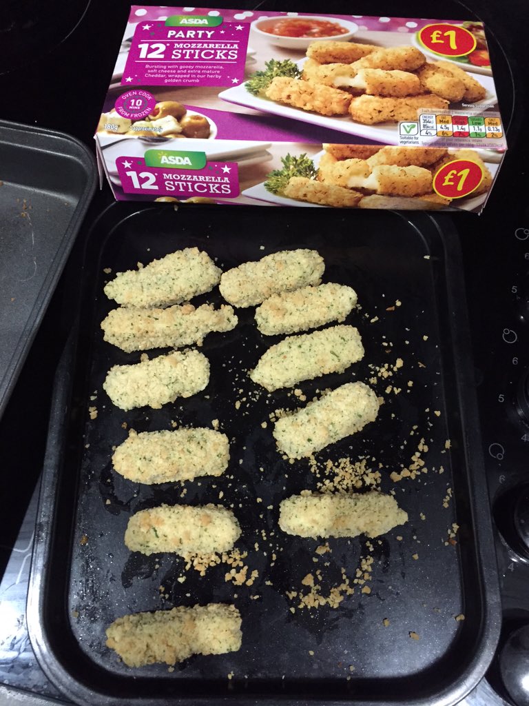 ZoeRowbotham's tweet photo. @asda @AsdaServiceTeam what is this madness you say 12 I only get 11 😔 https://t.co/SsZfqbMsuK