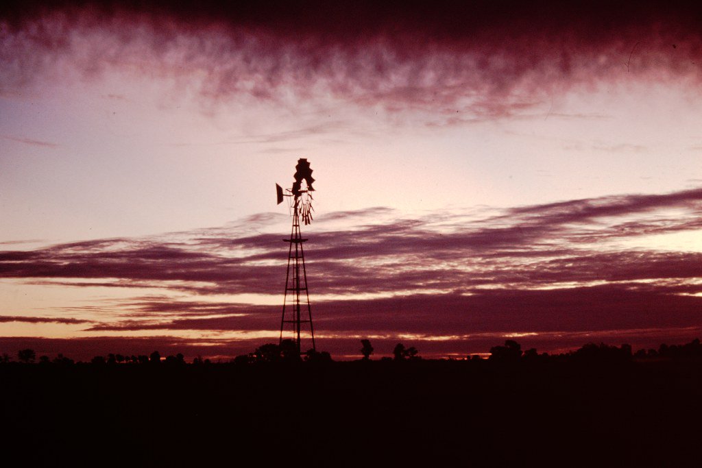 exotc's tweet photo. Mobile GPS 1989 Nullabor Plains https://t.co/yoJPAlt50K https://t.co/OLZbI5Je4K