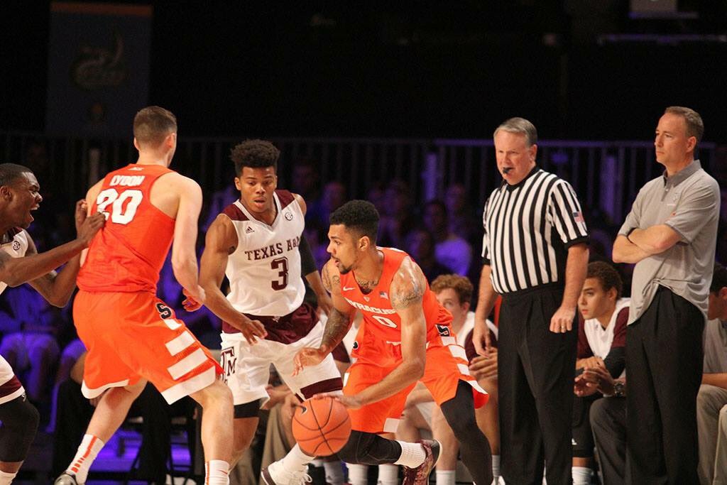 10thYearSeniors's tweet image. They can't contain Gbinije #Battle4Atlantis #ncaa #firstrounder all tied at 55 with under 8 minutes left.