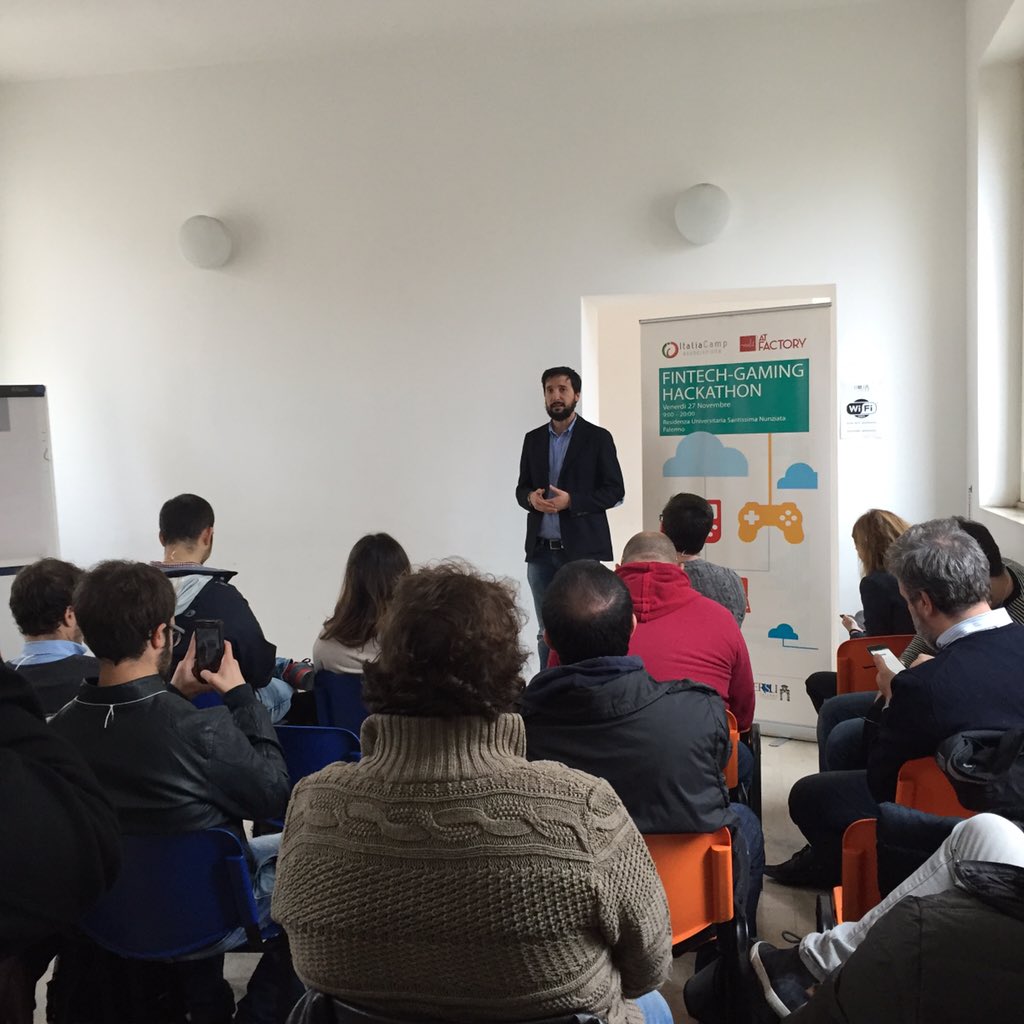 francescogerac9's tweet photo. Bellissima giornata #hackfintech https://t.co/ssIvSGrjoA