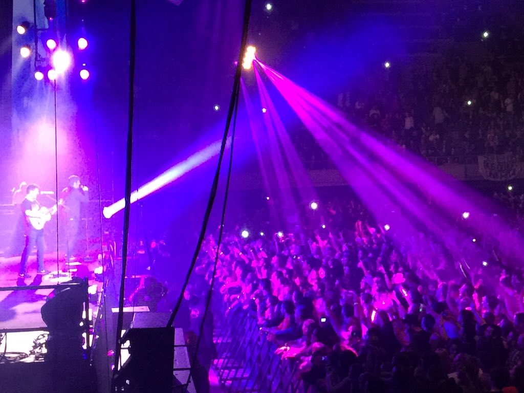 Judithpalmes's tweet photo. Vuelven a las andadas #conciertoestopa SantJordi https://t.co/Vk3Pn8RD20