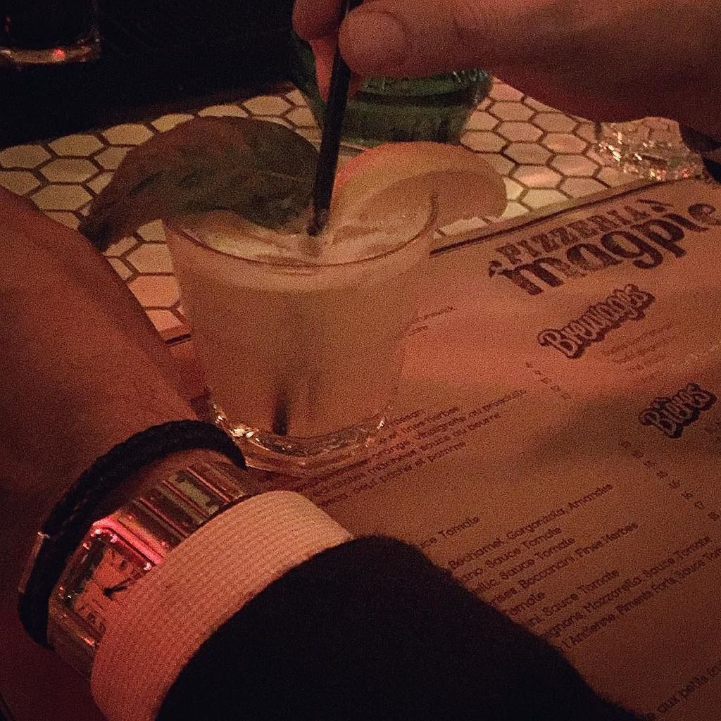 MartinRouleau1's tweet photo. Gin Basil Smash @magpieamherst #tgif #montreal #mtl #514 #mtlmoments #dappermtl #igersmtl … https://t.co/EARZxPt4sX https://t.co/DoYz4KtOeN