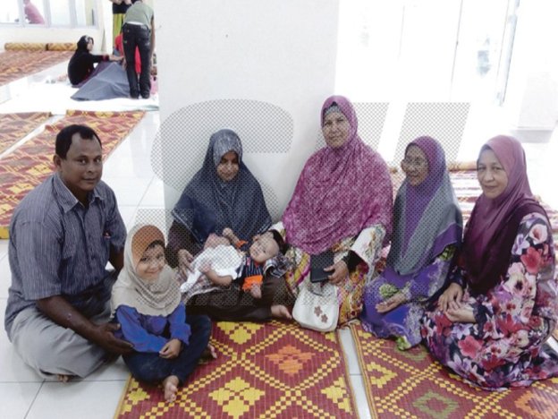 SinarOnline's tweet photo. Bayi tiga bulan paling muda berkhatan #SHUTR #SHOnline https://t.co/RH6ztqhsjs https://t.co/6B1EoC9D74