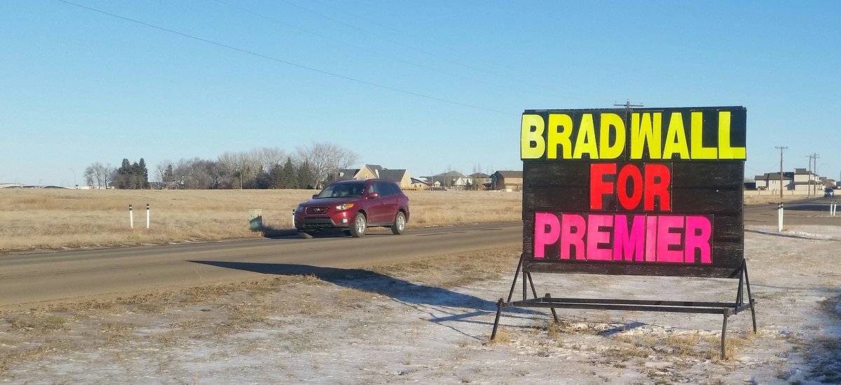 This sign in #MedHat is drawing a lot of attention online, watch <a href="/CHATTVNews/">CHAT TV News</a> tonight for why it was put up #ableg