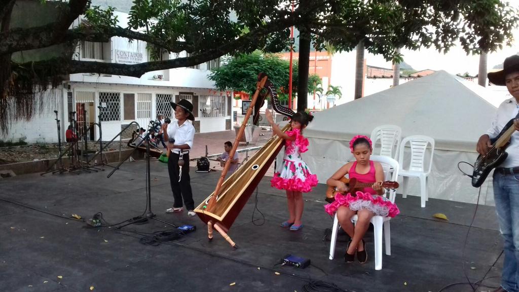 culturayopal's tweet photo. ExpoCultura2015 una vitrina para las artes y las tradiciones de Yopal 27 y 28 de Nov Parque Ramón Nonato@mincultura https://t.co/on3zRjWrvY
