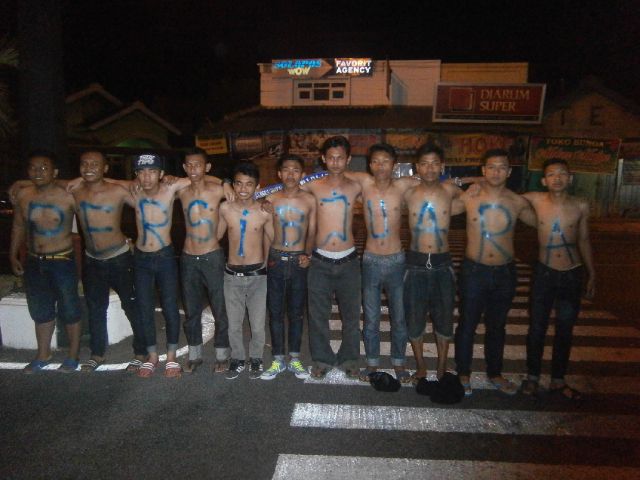 setyo_33's tweet photo. Inilah arti loyalitas dan totalitas untuk sebuah tim kebanggaan. https://t.co/gg256pEiSR