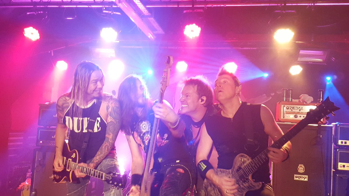 tomniazi's tweet photo. Fuck #BlackFriday it's #FozzyFriday @FOZZYROCK own this town tonight. Amazing gig. #FozzyManchester #ThankYouFozzy https://t.co/hUOuKtkPaR