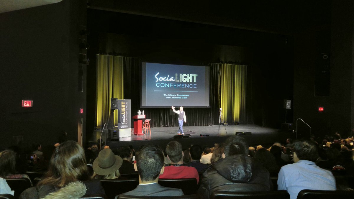 HaddadBa's tweet photo. Amazing presentation by the brilliant @ThisIsSethsBlog at @SLTconference #disruptioninthemaking https://t.co/s0CPcWz3TN