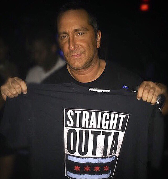 ChiTownFitted's tweet photo. Live 2nite #StraightOuttaChiTown & #behindthedecks of @StudioParisChi, @djbadboybill! #RespectTheTechnique #Chicago https://t.co/I9a9IlkzEl