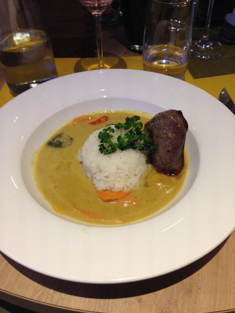 Marie Schwab (@schwabframuc) on Twitter photo Heute gab es zur Abwechslung kein Bürger sondern Thai Curry- mit richtig viel Fleisch 😜#novotel #feellikehome Heute gab es zur Abwechslung kein Bürger sondern Thai Curry- mit richtig viel Fleisch 😜#novotel #feellikehome