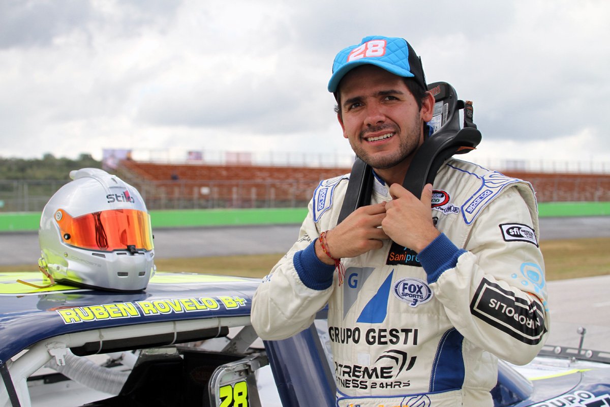 Pasiondep's tweet photo. #NMSXFS3 Digna carrera de Rubén Rovelo en la final de NASCAR México Series https://t.co/DW0F3vWmvq https://t.co/u0gdD0eJtv