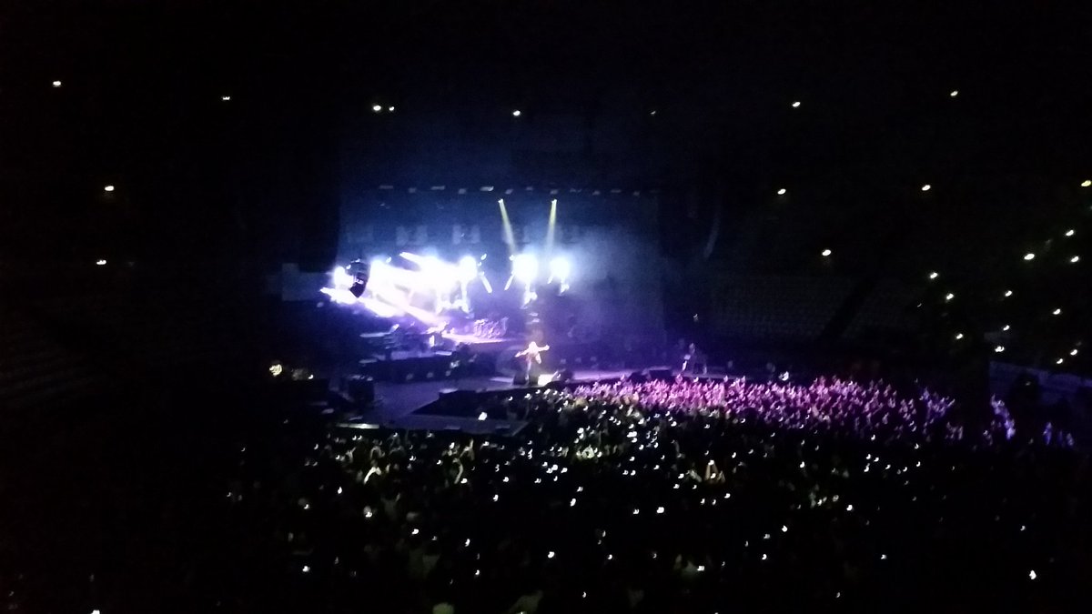 StefanoCazzella's tweet photo. Concerto dei @Negramaro #Meraviglioso #secondaluna #Roma https://t.co/OAQhzZm90W