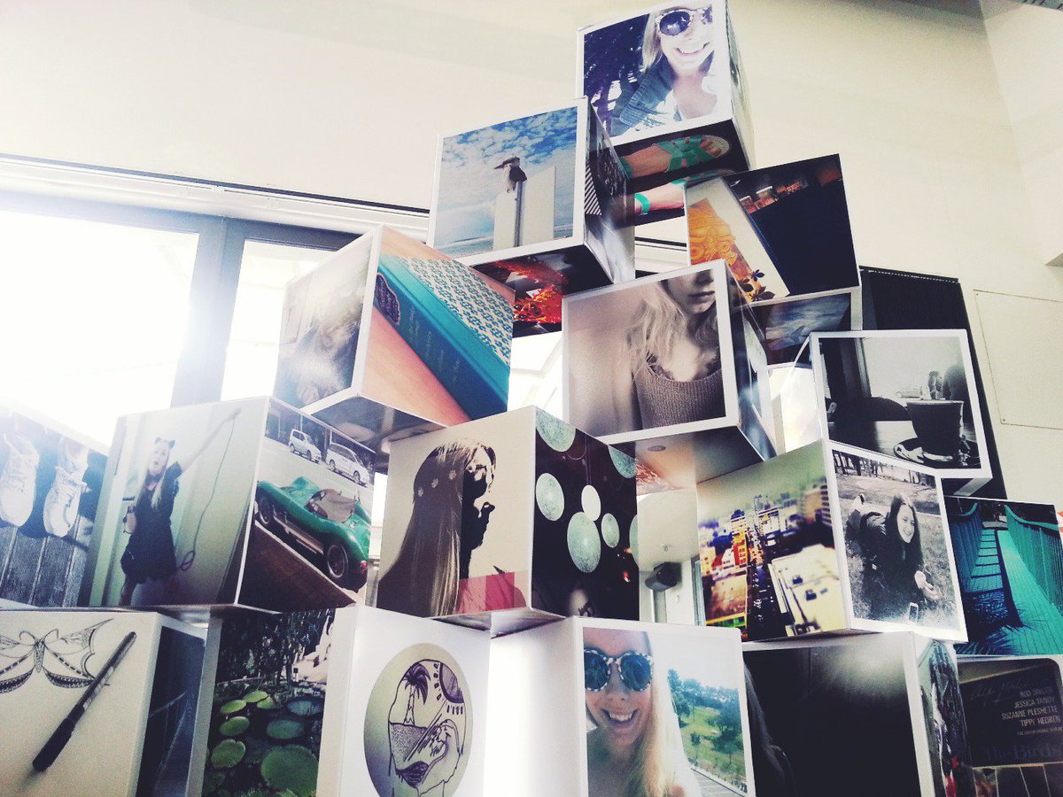 chamfy's tweet photo. No rest for the fairies on the weekend. The @Printicular wall in the office is growing. #lifeinprint https://t.co/AqNdUlzRtr