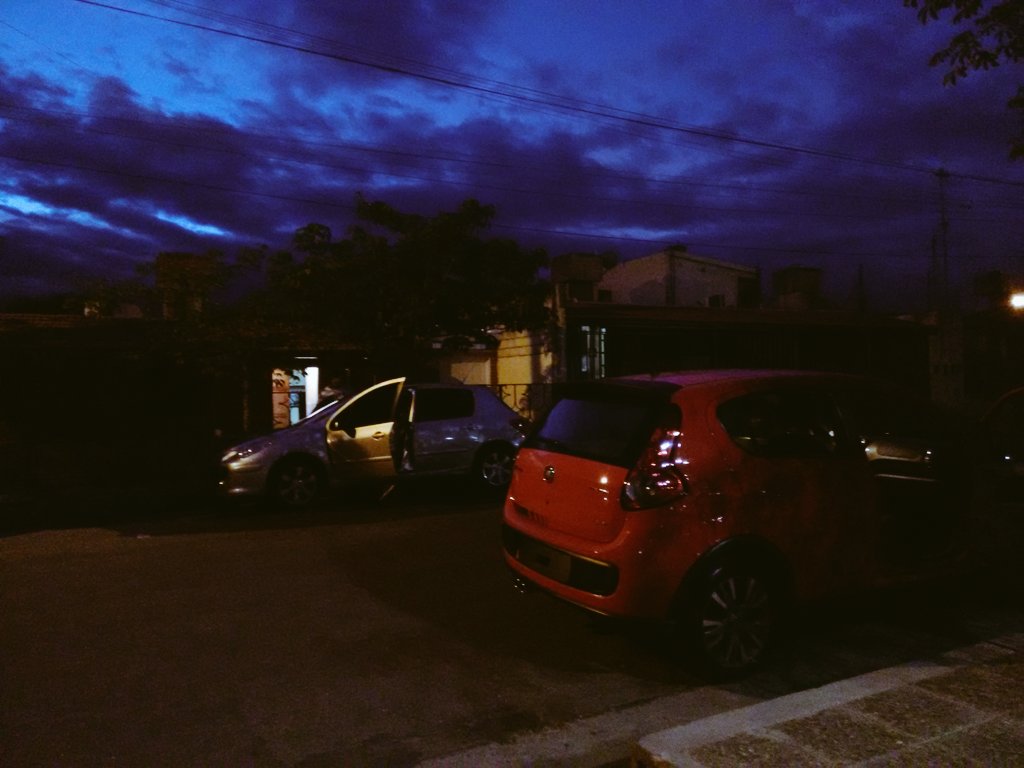 GonzaBulacio16's tweet image. Salió lavadero con los pibes @ovisilva159 #Plome #Manu #Coquita