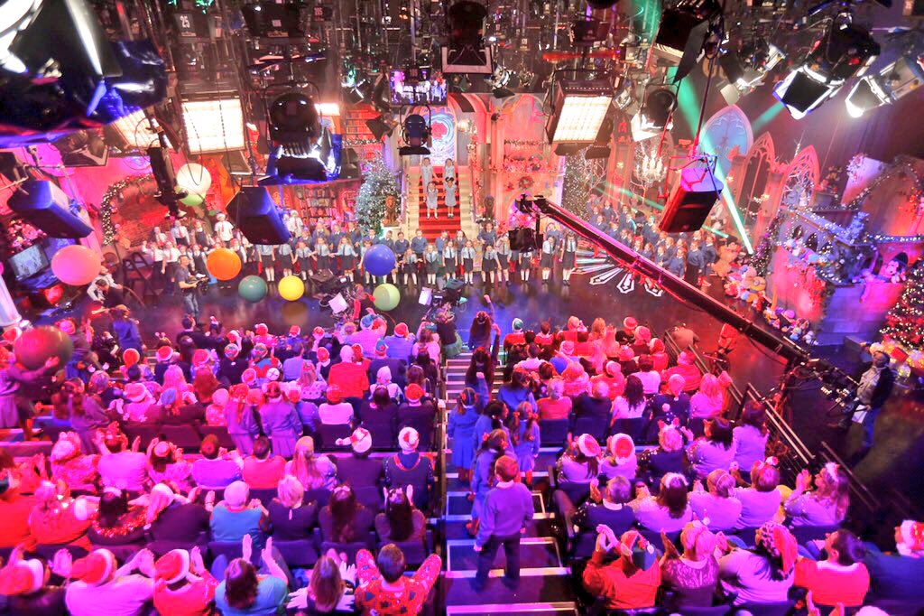 RTEOne's tweet photo. Amazing atmosphere in the room tonight #LateLateToyShow https://t.co/pgfVf1NngB