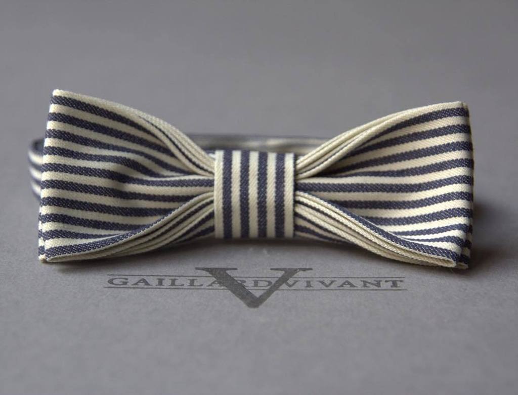 clino_ch's tweet photo. GAILLARD VIVANT' s #Querbinder #bowtie #bowtiesarecool #bespoketailoring #menswear #handma… https://t.co/TiSXYWNnUG https://t.co/sKEnHjDYSz