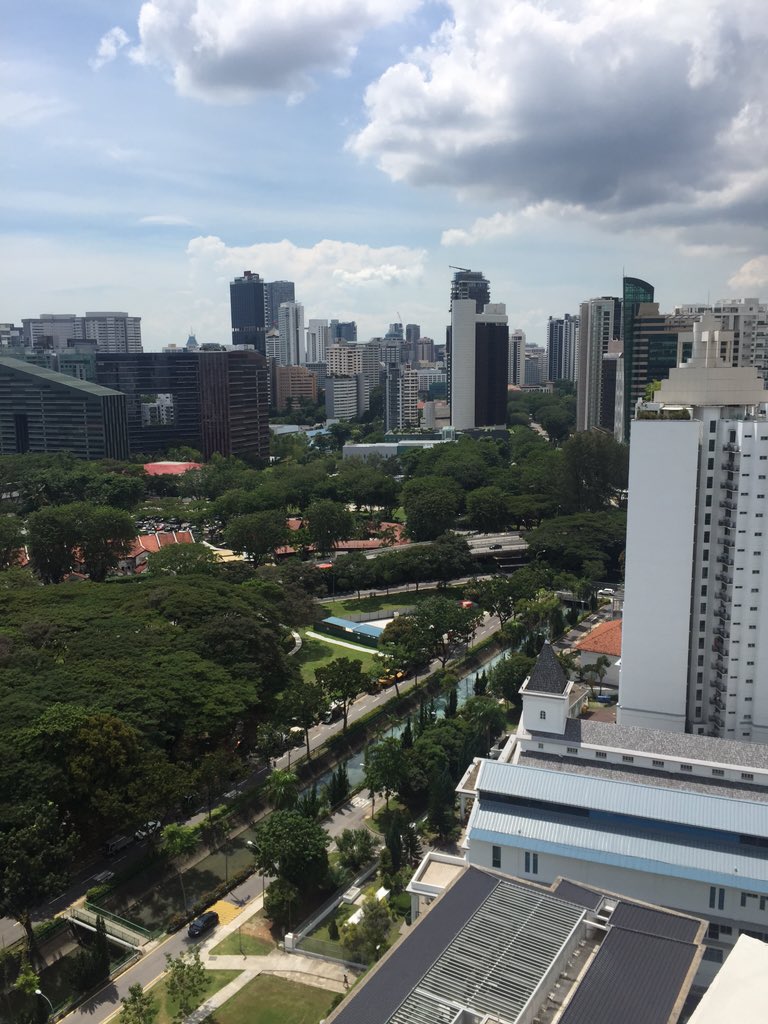 MartinHampson's tweet photo. Sunny day in Singapore https://t.co/69hJMlan43