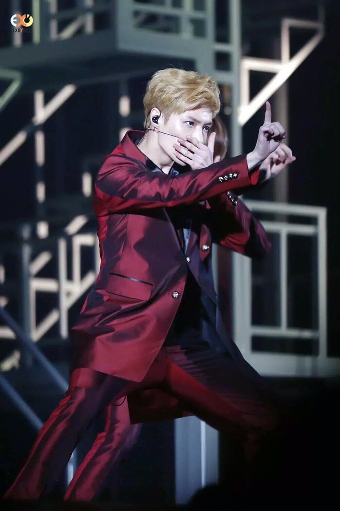 JsnsdNee's tweet photo. #エクセルが絶対忘れない2015の思い出
金髪レイﾊﾟｲｾﾝの四次元ユニコーンさ(GACKTに似てるとは言わせない) https://t.co/P9aMqTzUyp