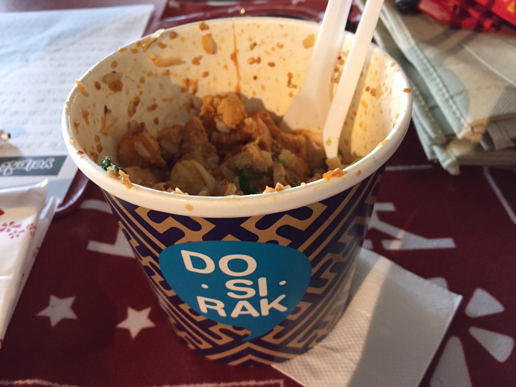 YelpSG's tweet photo. Soy sesame chicken from Dosirak, $10 @WorkingCapitol @TheWedgeAsia #gitnb_sg https://t.co/8TV4RBP3Nb