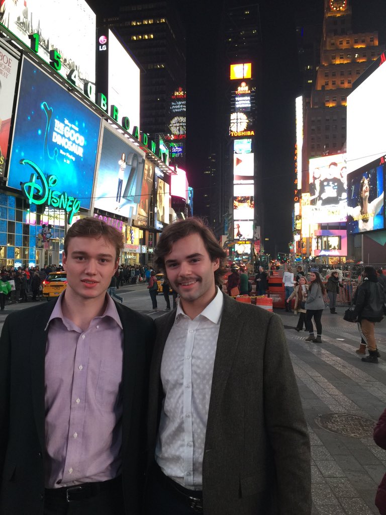 ShaneSwitzer13's tweet photo. In the city that never sleeps for a little Red Hot Hockey @Jakob_FK @Buccigross #bigapple #CawlidgeHawkey https://t.co/sJTSJwYceV