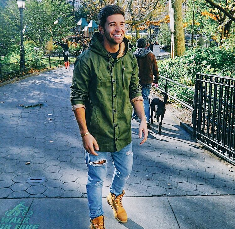 HAPPY BIRTHDAY JAKE MILLER ILYYY            