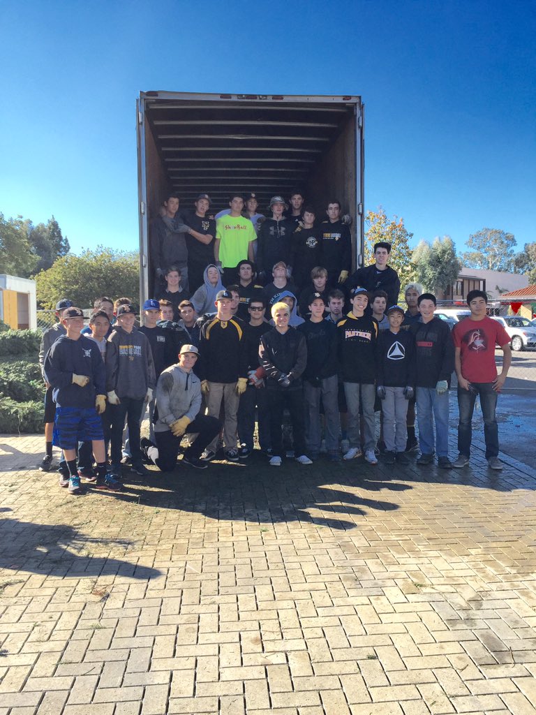 NpBase's tweet photo. The Christmas trees have arrived!! We are open at 9:00 AM tomorrow, come and buy your tree from the baseball team! https://t.co/x3esYK5HEa