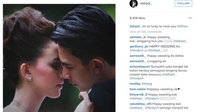😍“<a href="/ardanradio/">ARDAN RADIO 105.9 FM</a>: 

<a href="/dahliapoland/">Dahlia Poland</a> &amp; <a href="/fandychristian/">Fandy Christian</a> udah nikah 24 November kemarin, langgeng ya kalian.

#ASEEK ”