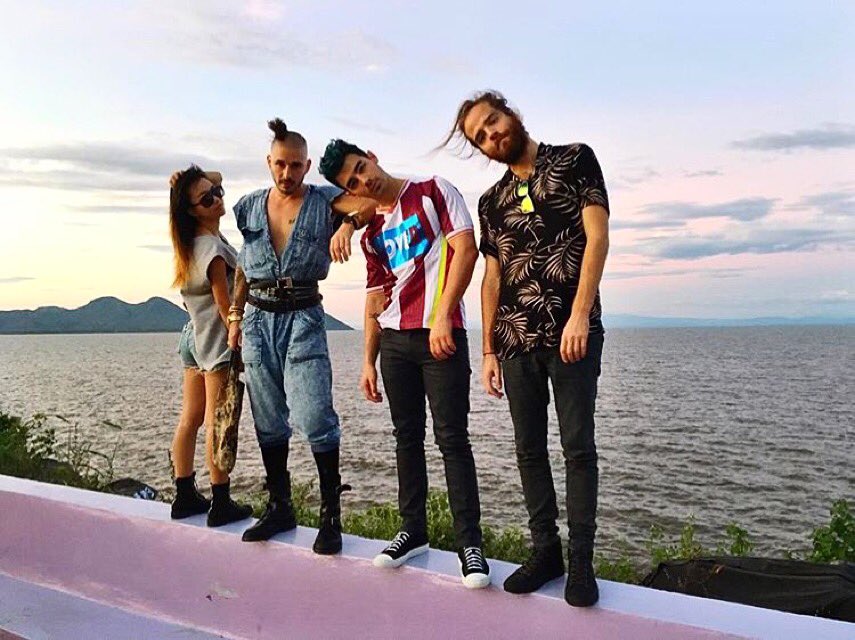 joejonas's tweet image. Sup Nicaragua! 👌🏾🌹