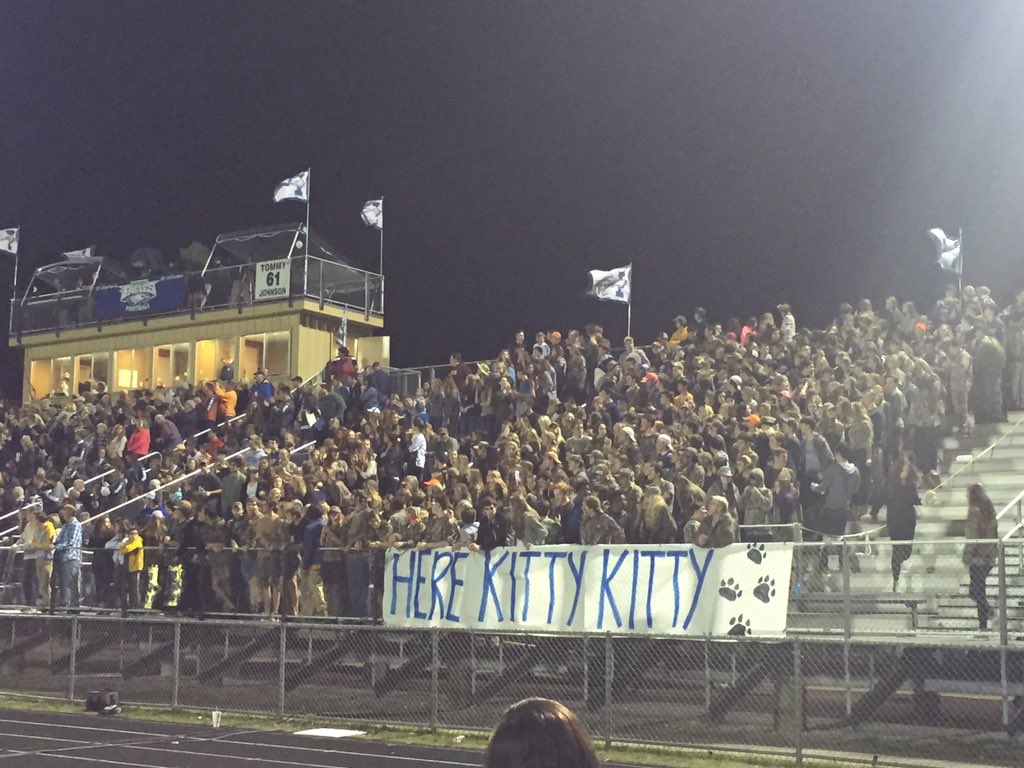 wcsCOAthletics's tweet photo. @indy_nation vs @CHStudentBody #WCSPlayoffs https://t.co/DDxqLFjcD2