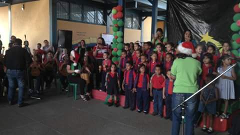Los mas chiquitos tiene su espacio desde el #PSBLara <a href="/elsistema/">El Sistema</a> <a href="/SistemaLara/">El Sistema en Lara</a> @FundaMusicalR