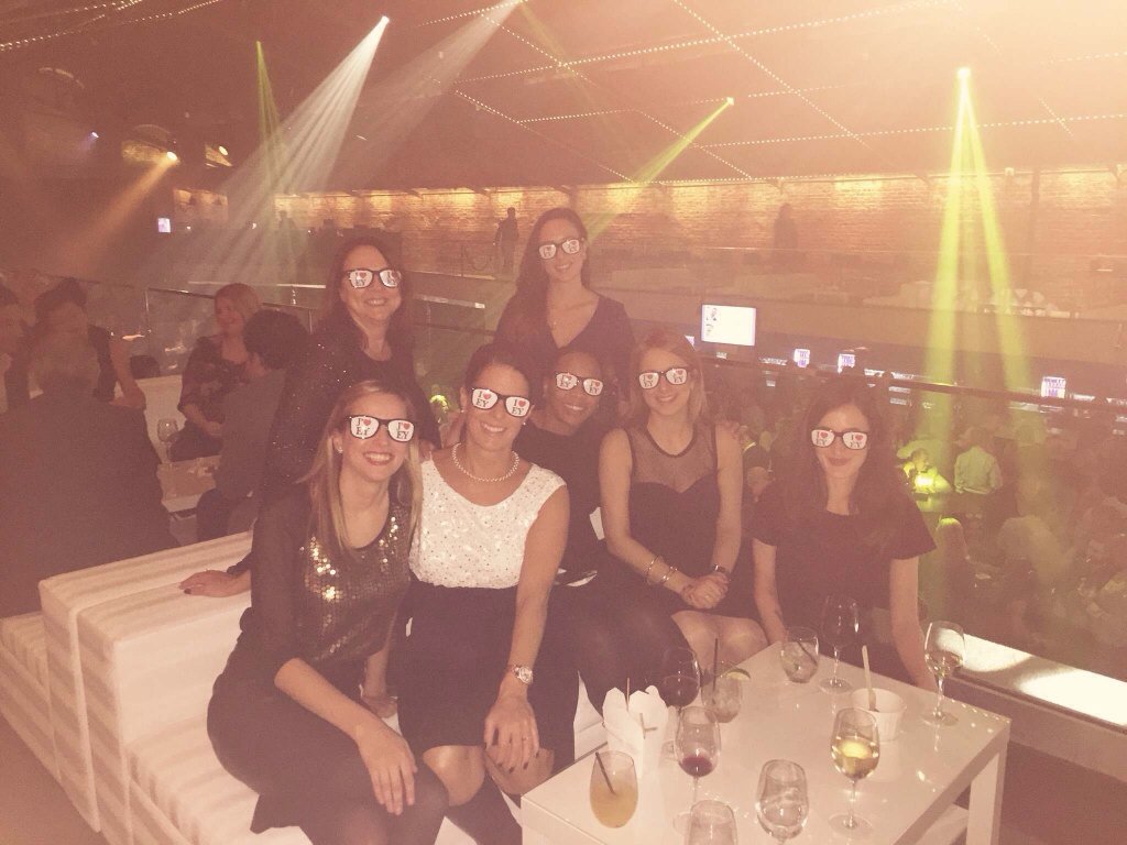 EYIngrid's tweet photo. Super soirée! #eyselfiemtl https://t.co/xPKnhfD998
