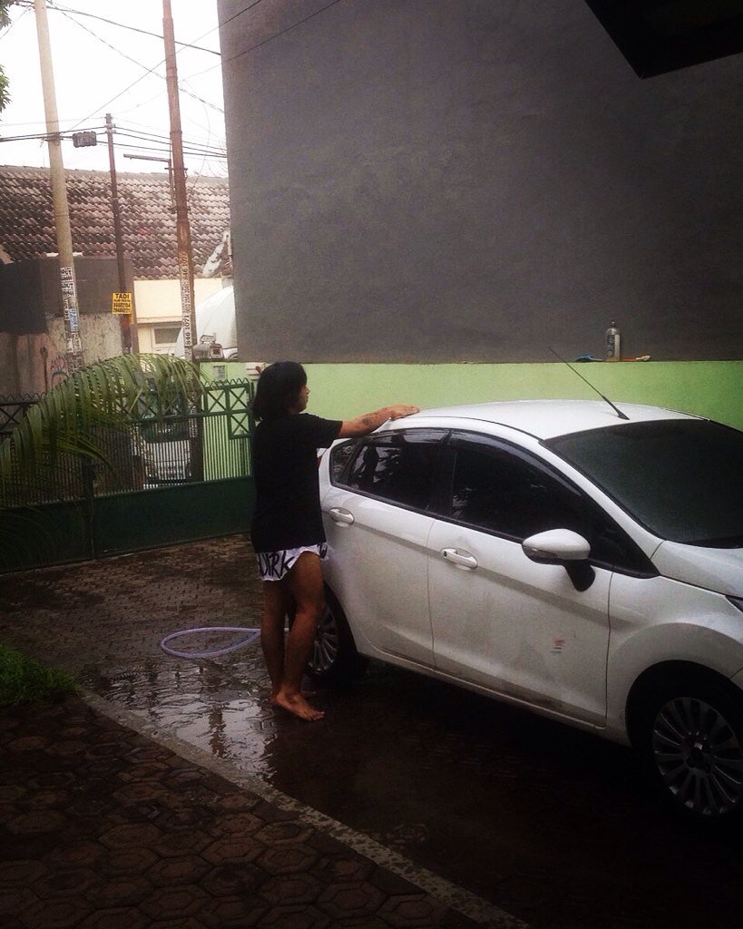 mailsyahputra82's tweet photo. Sampe rumah langsung Mandiin si cantik dulu biar wangi trus jalan" lg deh sma si cantik🚗🚿🚿 https://t.co/dvsj2zp0Ev