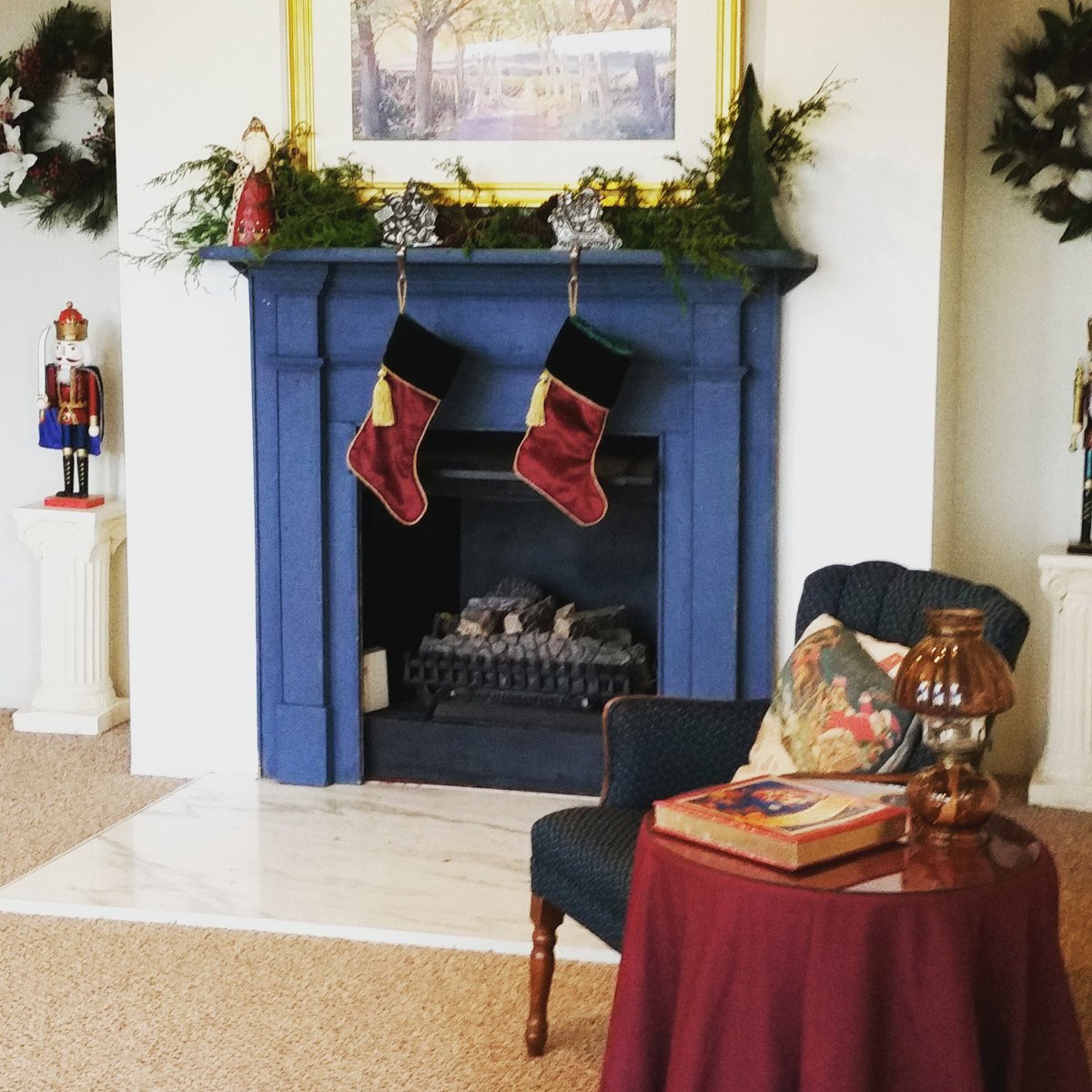 HouseContest's tweet photo. Reminder tomorrow is #smallbusinesssaturday 
 #shopsmall for the best #deals at https://t.co/RBKBjZfXvc https://t.co/A2VDBBAxJf