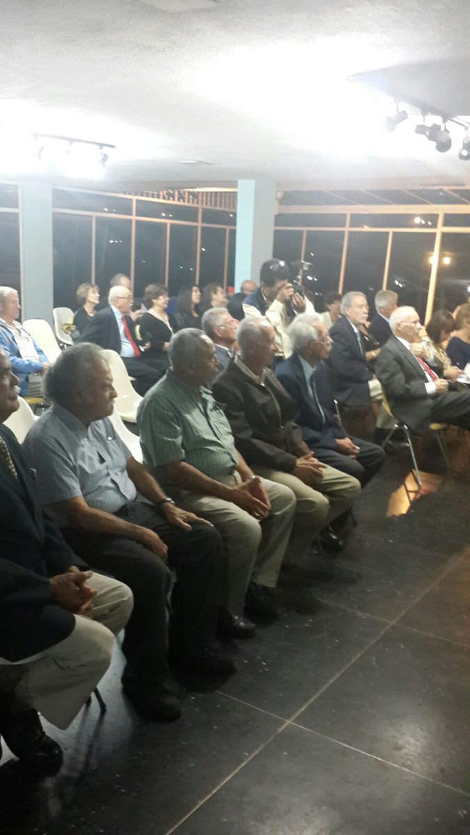 cingmerida's tweet image. 