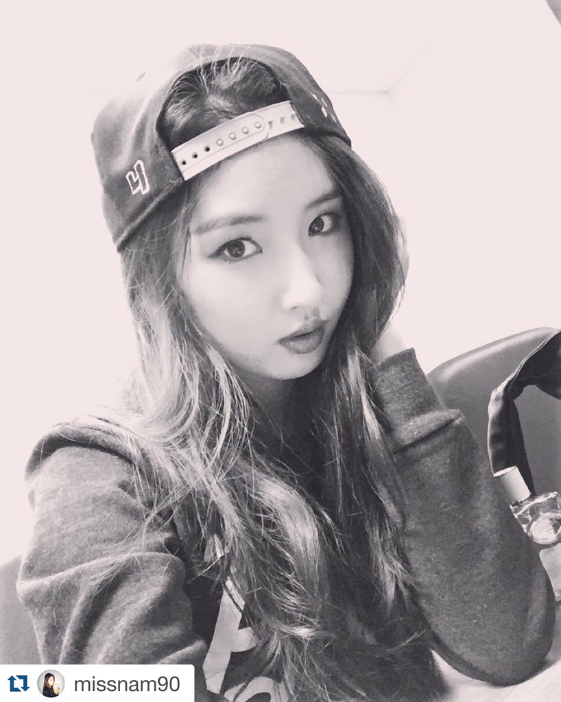 UNLSHapparel's tweet photo. da beautiful ms #NamJiHyun rockn her #4Minute X #NewEra #Snapback collab #CUBE #HUMAP #UNLSH https://t.co/R4icH0zaI0 https://t.co/YhcSmPcZ0S