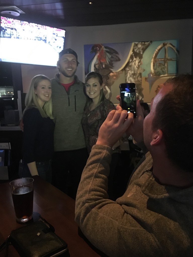 Life of a punter... Getting asked to take pics of ur teammates! 😂😂 @EiferTy85 #puntersarepeopletoo