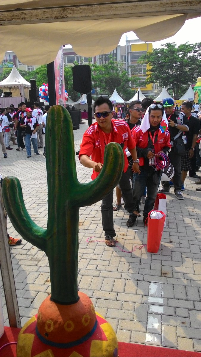 <a href="/AXICvanBandung/">AXIC van Bandung</a> ayo kamu bisa #serubarengtoyota