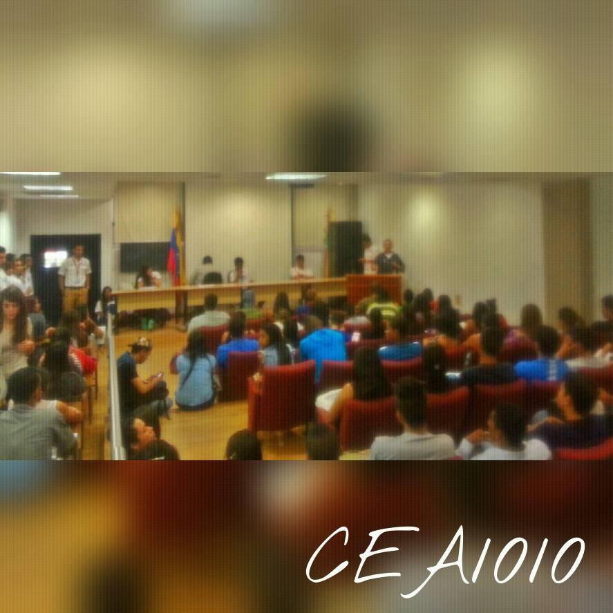 erik_ssanchez's tweet photo. Hoy 1er Foro de Derecho Romano con el Prof.Joaquín Alvarado Movimiento Estudiantil @Cea1010uc @FranciscoAbreu1 https://t.co/AuT9JJeEQz