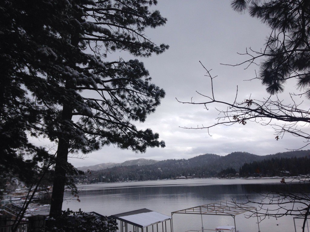 ele_alexa's tweet photo. @lake arrowhead https://t.co/UUCobtmwu3