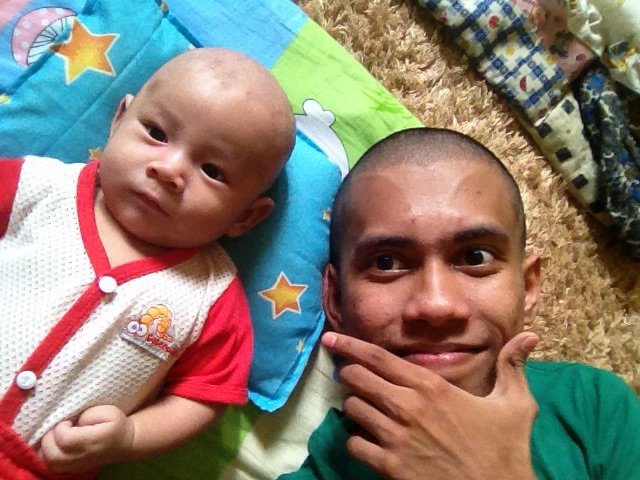 Atanguns's tweet photo. geng baru botak https://t.co/bxf0Qtu8M5