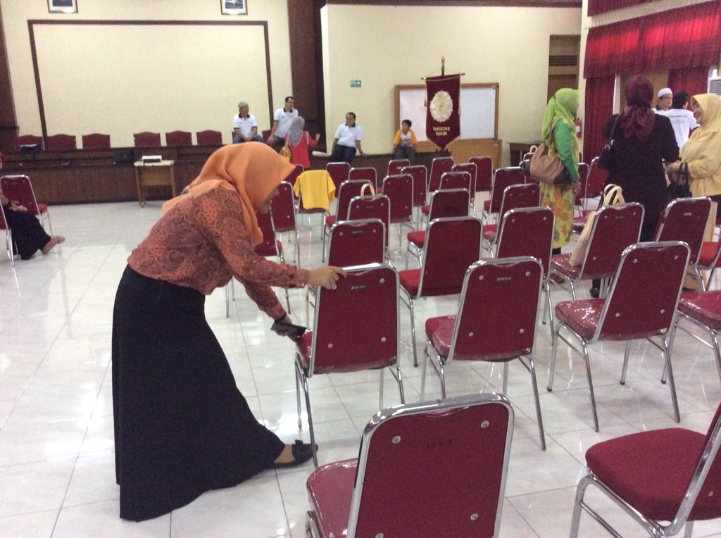 Muslim Law Fair 2015 tweet media