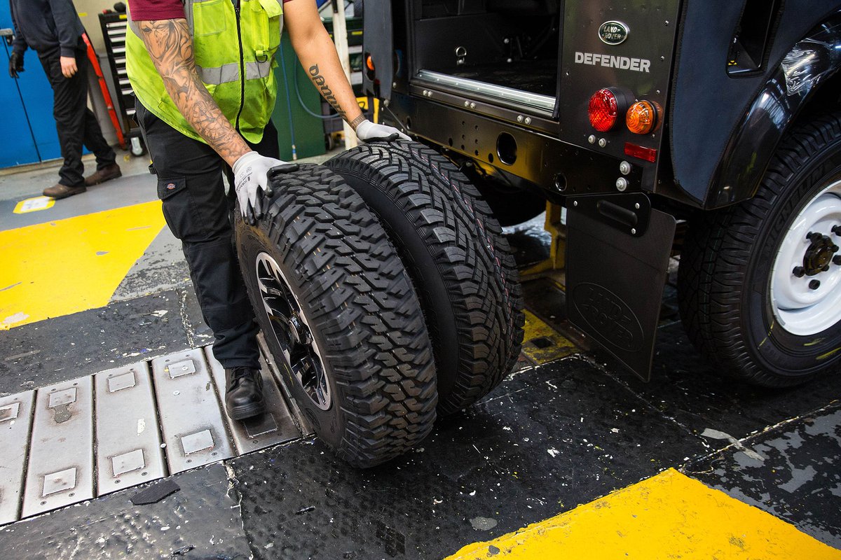 business's tweet image. The last Land Rover Defender will roll off the production line in January bloom.bg/1lwD1fb