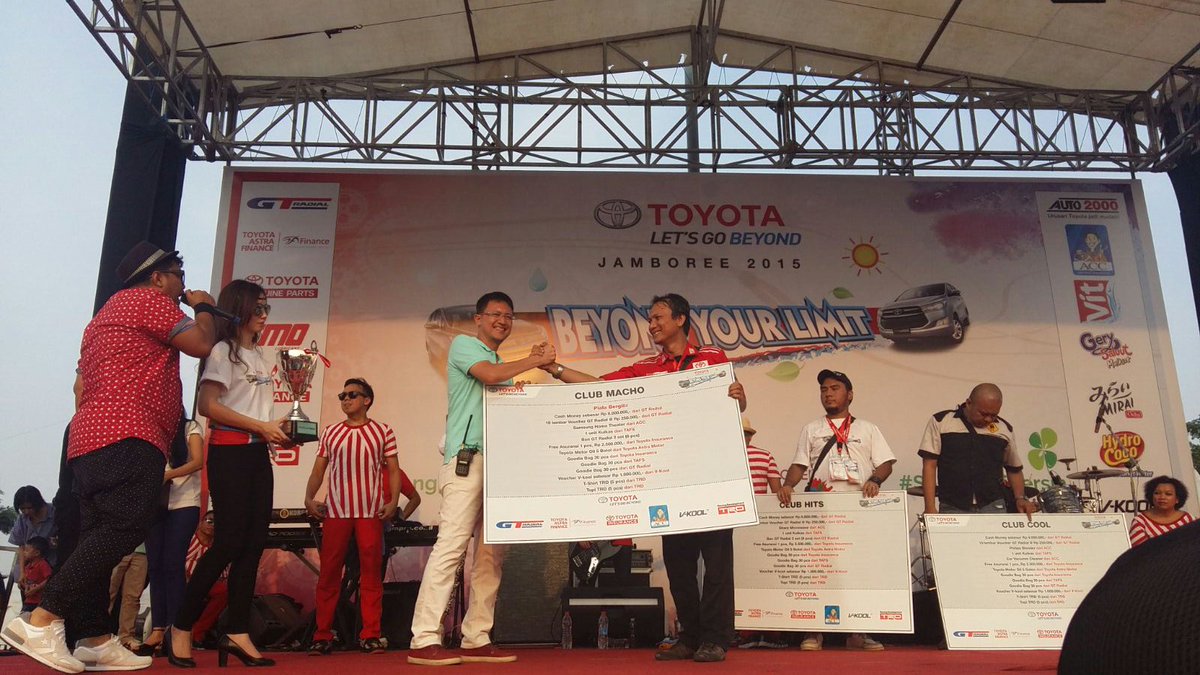 Pemenang Piala Bergilir #ToyotaJamboree2015 kali ini adalah komunitas AXIC yg juga menyandang gelar Club ter-macho