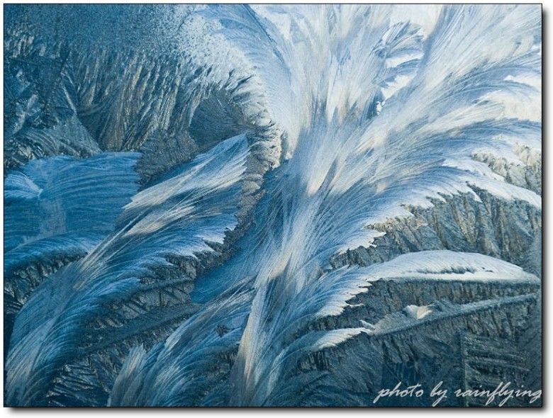 vincentmenezes's tweet photo. #Plume? #Wave?
#Guessagain!~It's
#icestreak~on
photographer's balcony~in
#coldestNovember
#inBeijing >>>
https://t.co/WY3YbIwZHZ