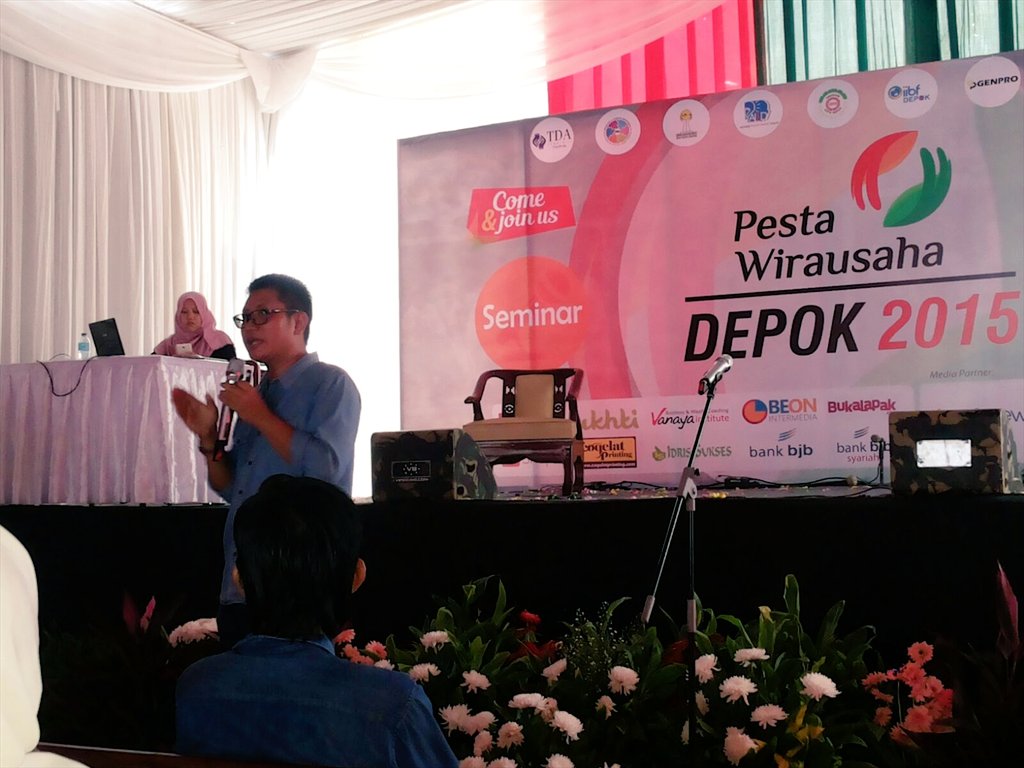 #PWDepok2015 sesi Hendri Prabowo. Buka-bukaan tips dan trik membesarkan Bebek Kaleyo. cc: <a href="/TanganDiAtas/">Komunitas Pengusaha Tangan Di Atas (TDA)</a> <a href="/TDAdepok/">TDA Depok</a>