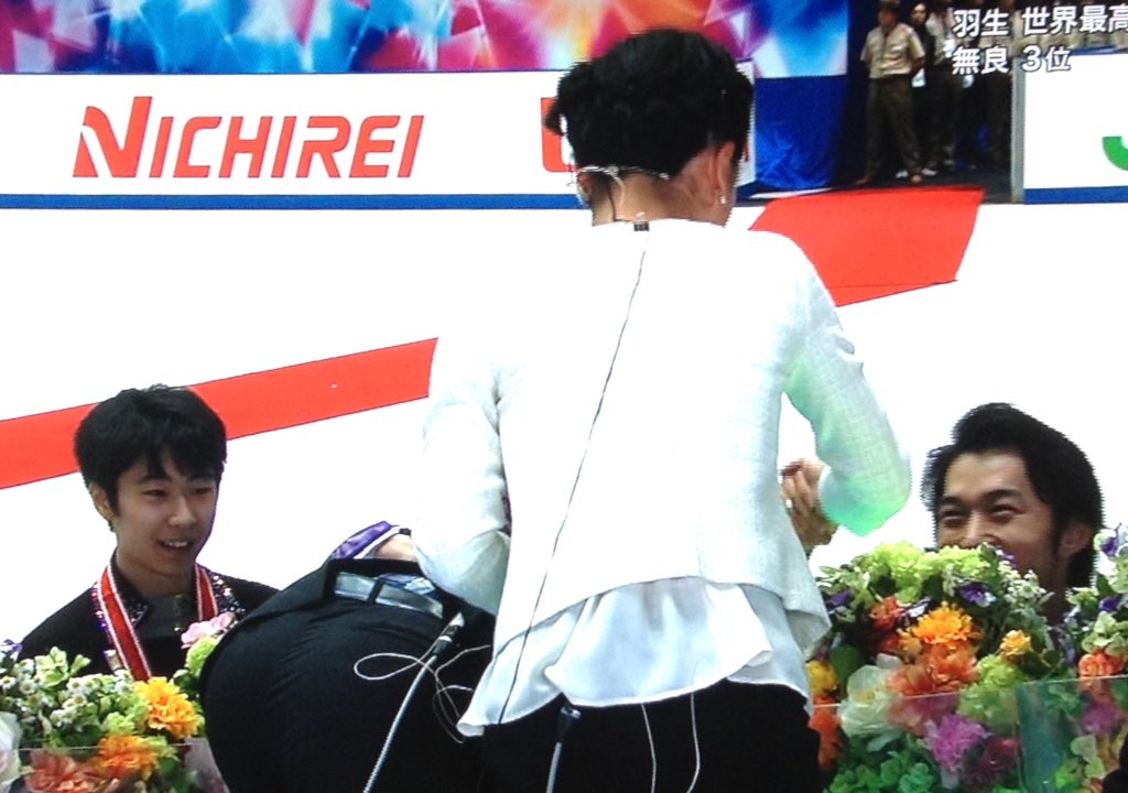 ボーヤン 金博洋選手の全てがキュート 織田くんとの兄弟ハグも微笑ましすぎるぅ フィギュアnhk杯 Togetter ボーヤン 金博洋選手の全てがキュート 織田くんとの兄弟ハグも微笑ましすぎるぅ フィギュアnhk杯 Togetter