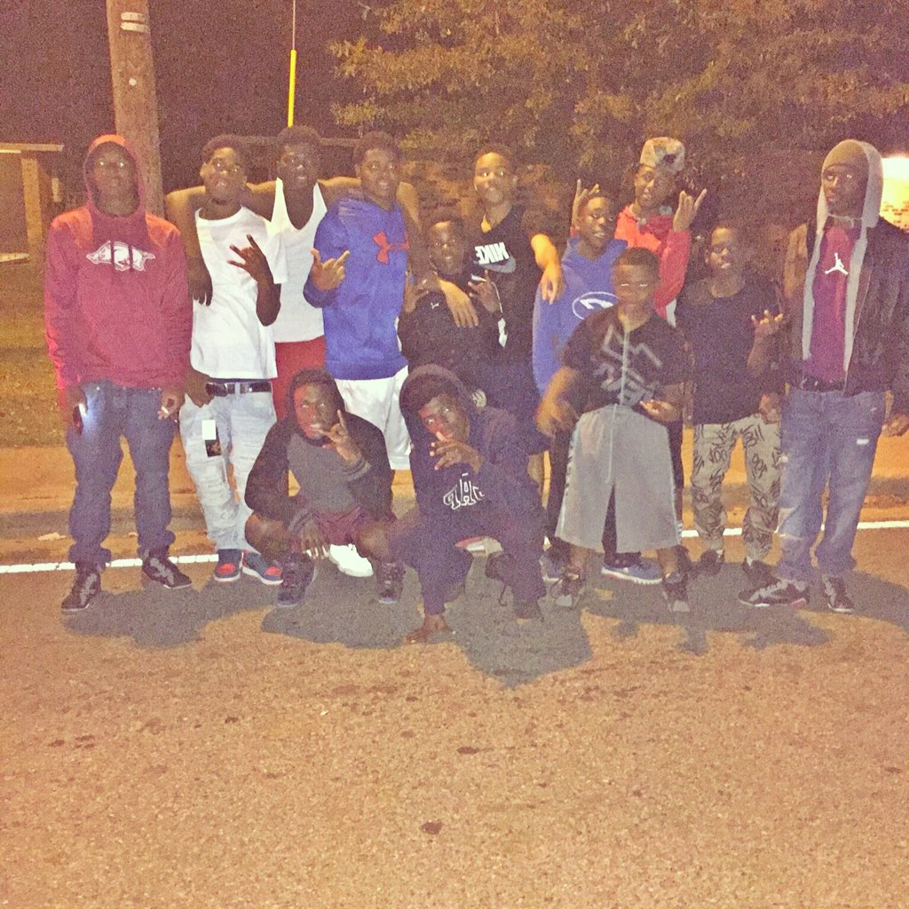 ColemanTae's tweet photo. We Do This For Our Niggas That Dead Or Lock Up In That Pen For Years 😞🤐💯👉🏽🌵🚮
BjlMuzik💪
#RipDlow
#FreeTheLane https://t.co/VDJtOq7ELr