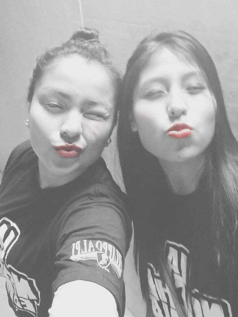 WendyPiccola9's tweet photo. En el mejor programa es ennn @lanocheesmiatv ... #CarasDeMiecas #MirayCalla https://t.co/YueoOho0UG