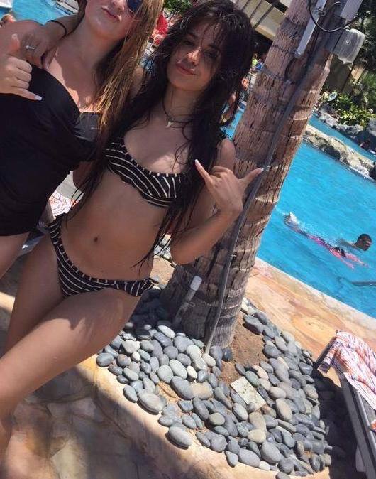 choose5hedition's tweet photo. pick a bikini https://t.co/XhotWMdhtz