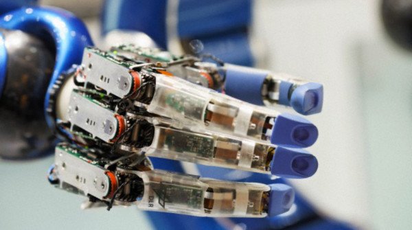 wireditalia's tweet photo. Istituto italiano di tecnologia, stanziati i primi 80 milioni di euro per il dopo Expo https://t.co/8RjJGKYPd9 https://t.co/Htmrz52ktn
